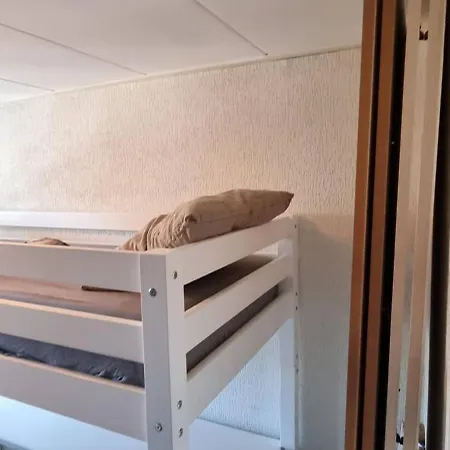 Private 7m2 With Desk & Oven Homestay Rheden